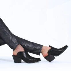 TRACY 60 - Negro Regina Romero Zapato Zapatilla Tacon Bajo Para Dama En Piel 12 TRACY 60 - Negro Regina Romero Zapato Zapatilla Tacon Bajo Para Dama En Piel -Reginaromero 13 7dc44196 8e86 4ddc 837b 6e8671744075