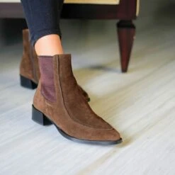 HARRY 40 - ChocolateRegina Romero Zapato Bota Botin Tacon Alto Para Dama En Piel 11 HARRY 40 - ChocolateRegina Romero Zapato Bota Botin Tacon Alto Para Dama En Piel -Reginaromero Harry chocolate Regina Romero 7