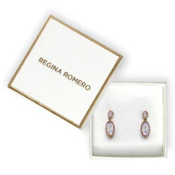ARETES AMBERES - Cristal Y Dorado Regina RomeroArete Para Dama 11 ARETES AMBERES - Cristal Y Dorado Regina RomeroArete Para Dama -Reginaromero Regina Romero accesorios aretes Amberes cristal dorado 4
