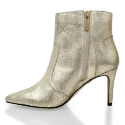 ANTONIA 75 - Oro Regina Romero Zapato Bota Botin Tacon Alto Para Dama En Piel 16 ANTONIA 75 - Oro Regina Romero Zapato Bota Botin Tacon Alto Para Dama En Piel -Reginaromero Regina Romero bota botin Antonia oro claro piel 4 1