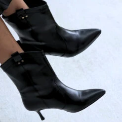 ARANTZA 60 - Negro Regina Romero Zapato Bota Botin Para Dama En Piel 11 ARANTZA 60 - Negro Regina Romero Zapato Bota Botin Para Dama En Piel -Reginaromero Regina Romero bota botin Arantza negro piel 08