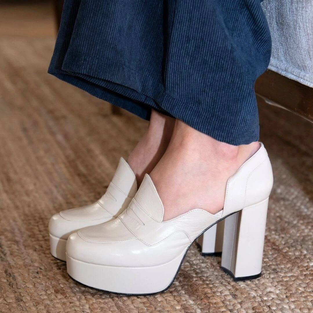 JOY 95 - Blanco Regina Romero Zapato Zapatilla Tacon Alto Para Dama En Piel 4 JOY 95 - Blanco Regina Romero Zapato Zapatilla Tacon Alto Para Dama En Piel - Imagen 2