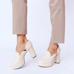 JOY 95 - Blanco Regina Romero Zapato Zapatilla Tacon Alto Para Dama En Piel 13 JOY 95 - Blanco Regina Romero Zapato Zapatilla Tacon Alto Para Dama En Piel -Reginaromero Regina Romero zapatilla plataforma mocasin Joy blanco piel 8