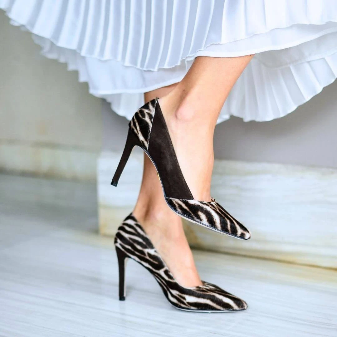 GEMA 75 - Cafe Print Regina Romero Zapato Zapatilla Tacon Alto Para Dama En Piel 4 GEMA 75 - Cafe Print Regina Romero Zapato Zapatilla Tacon Alto Para Dama En Piel - Imagen 2