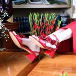 MIRACLE 50 - Rojo Regina Romero Zapato Sandalia Zapatilla Tacon Bajo Para Dama En Piel 12 MIRACLE 50 - Rojo Regina Romero Zapato Sandalia Zapatilla Tacon Bajo Para Dama En Piel -Reginaromero Regina Romero zapatilla sandalia MIracle rojo piel 08