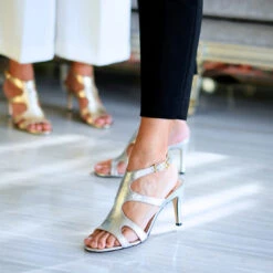 MILA 85 - Plata Regina Romero Zapato Sandalia Zapatilla Tacon Alto Para Dama En Piel 12 MILA 85 - Plata Regina Romero Zapato Sandalia Zapatilla Tacon Alto Para Dama En Piel -Reginaromero Regina Romero zapatilla sandalia Mila plata piel 07