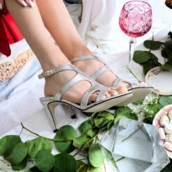 MILA 85 - Plata Regina Romero Zapato Sandalia Zapatilla Tacon Alto Para Dama En Piel 13 MILA 85 - Plata Regina Romero Zapato Sandalia Zapatilla Tacon Alto Para Dama En Piel -Reginaromero Regina Romero zapatilla sandalia Mila plata piel 08