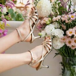 MIRA 60 - Champagne Regina Romero Zapato Sandalia Zapatilla Tacon Bajo Para Dama En Piel 13 MIRA 60 - Champagne Regina Romero Zapato Sandalia Zapatilla Tacon Bajo Para Dama En Piel -Reginaromero Regina Romero zapatilla sandalia Mira champagne piel 07