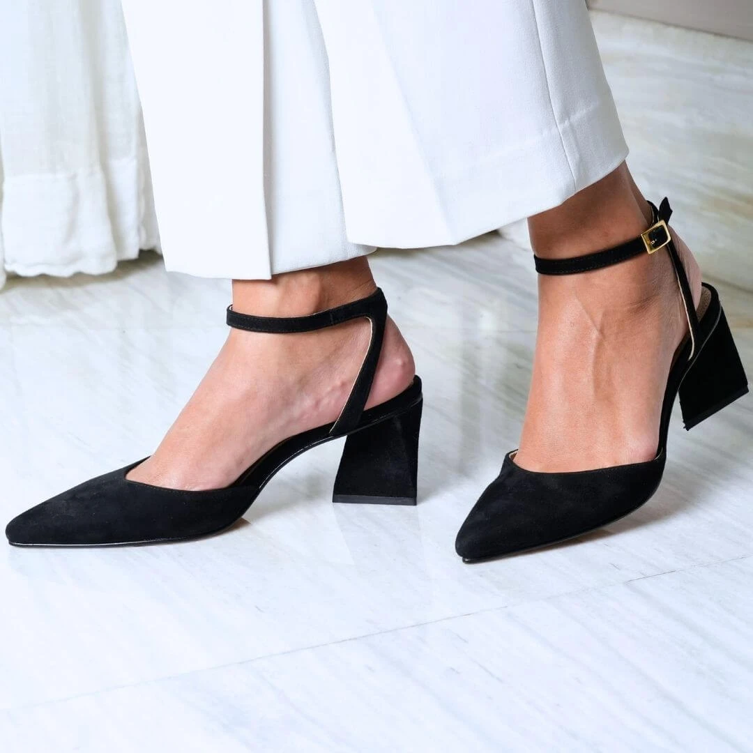 URSULA 50 - Ante Negro Regina Romero Zapato Zapatilla Tacon Bajo Para Dama En Piel 6 URSULA 50 - Ante Negro Regina Romero Zapato Zapatilla Tacon Bajo Para Dama En Piel - Imagen 4