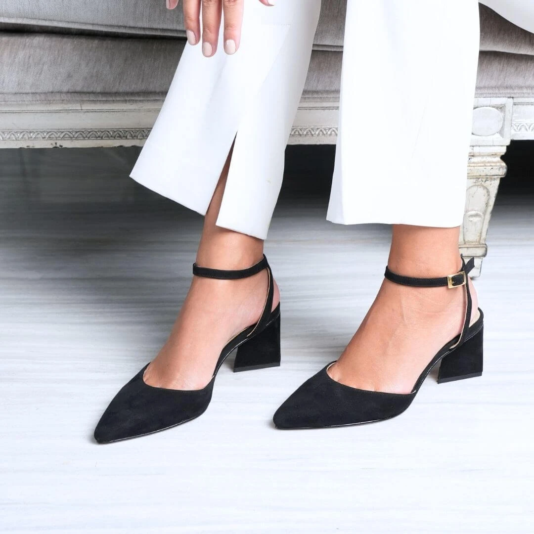 URSULA 50 - Ante Negro Regina Romero Zapato Zapatilla Tacon Bajo Para Dama En Piel 7 URSULA 50 - Ante Negro Regina Romero Zapato Zapatilla Tacon Bajo Para Dama En Piel - Imagen 5