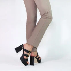 BALI 95 - Negro Regina Romero Zapato Sandalia Zapatilla Tacon Alto Para Dama En Piel 10 BALI 95 - Negro Regina Romero Zapato Sandalia Zapatilla Tacon Alto Para Dama En Piel -Reginaromero Regina Romero zapatilla sandalia plataforma Bali negro piel 11