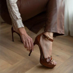 TROPEZ 135 - Cafe Regina Romero Zapato Sandalia Plataforma Tacon Alto Para Dama En Piel -Reginaromero Regina Romero zapatilla sandalia plataforma Tropez cafe piel 8