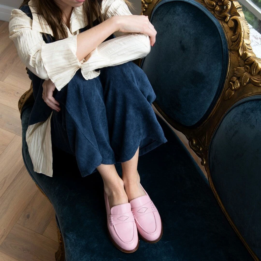 PENNY - Rosa Claro Regina Romero Zapato Mocasin De Piso Para Dama En Piel 5 PENNY - Rosa Claro Regina Romero Zapato Mocasin De Piso Para Dama En Piel - Imagen 3