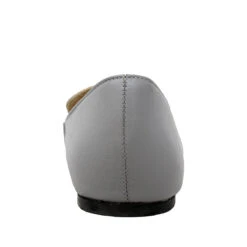 LUA - Gris Regina Romero Zapato Mocasin De Piso Para Dama En Piel -Reginaromero Regina Romero zapato mocasin de piso Lua gris piel 4