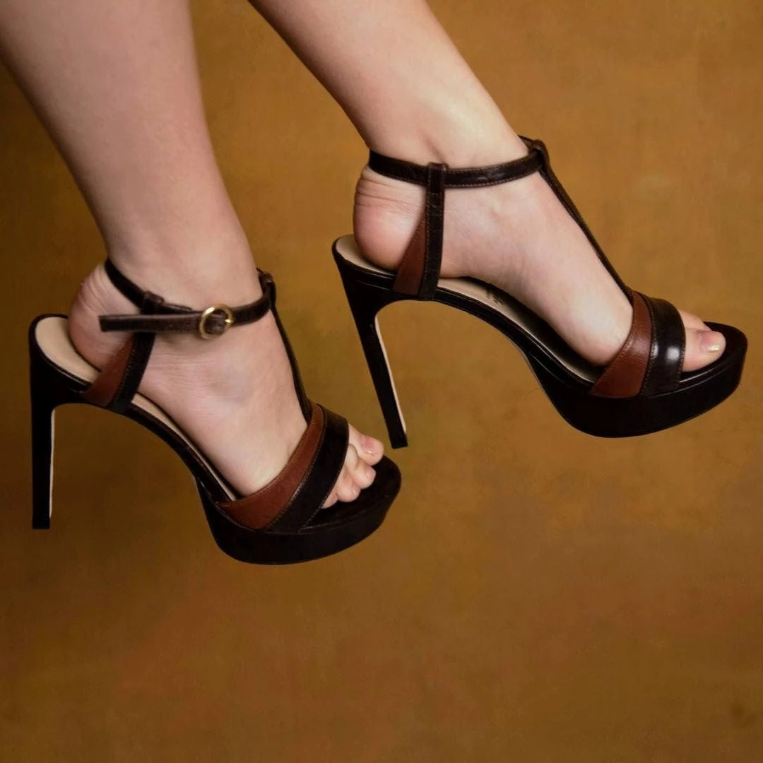 PITA 125 - Cafe Regina Romero Zapato Sandalia Plataforma Tacon Alto Para Dama En Piel 4 PITA 125 - Cafe Regina Romero Zapato Sandalia Plataforma Tacon Alto Para Dama En Piel - Imagen 2