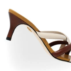 ALDA 60 - Mostaza Y Cafe Regina Romero Zapato Sandalia Zapatilla Tacon Bajo Para Dama En Piel 19 ALDA 60 - Mostaza Y Cafe Regina Romero Zapato Sandalia Zapatilla Tacon Bajo Para Dama En Piel -Reginaromero Regina Romero zapato sandalia zapatilla tacon bajo Alda 60 mostaza cafe piel 4