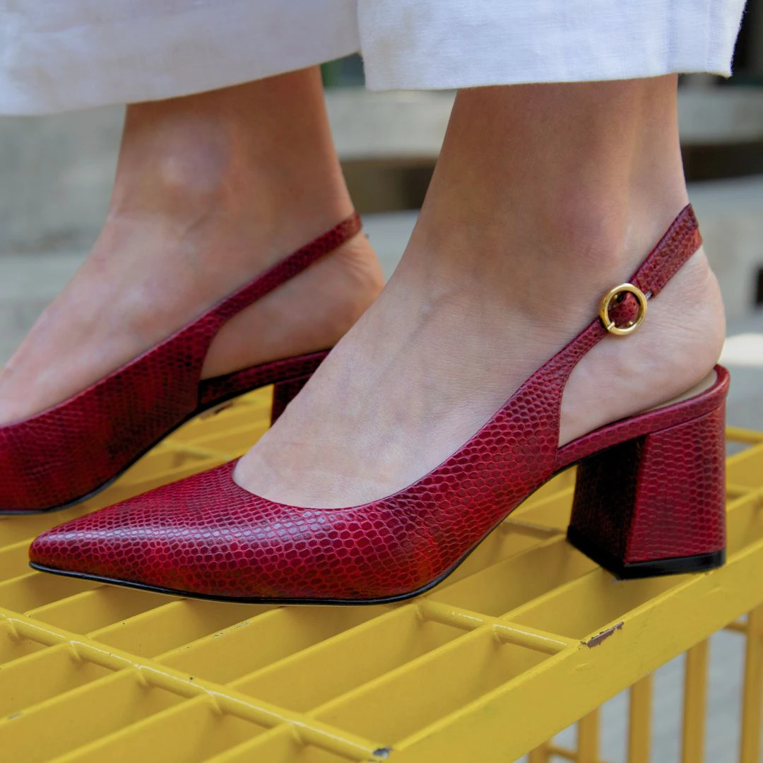 TANIA 50 - Rojo Regina Romero Zapato Zapatilla Tacon Bajo Para Dama En Piel 5 TANIA 50 - Rojo Regina Romero Zapato Zapatilla Tacon Bajo Para Dama En Piel - Imagen 3