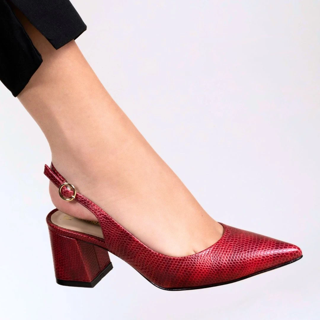 TANIA 50 - Rojo Regina Romero Zapato Zapatilla Tacon Bajo Para Dama En Piel 6 TANIA 50 - Rojo Regina Romero Zapato Zapatilla Tacon Bajo Para Dama En Piel - Imagen 4